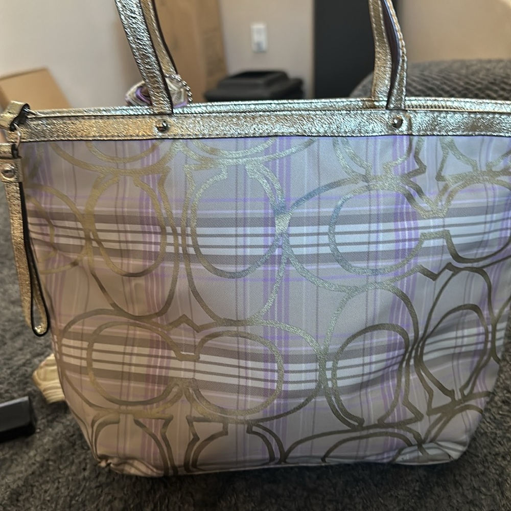 Coach lilac and gold bag with wallet and mini purse. - Picture 4 of 15